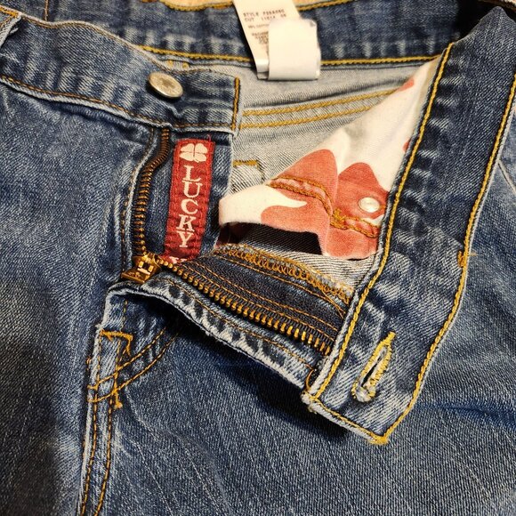 Y2K Lucky Women's Size 27 Billie Jeans Mid Rise Flare leg Med Wash F29A080 VTG - Picture 5 of 9